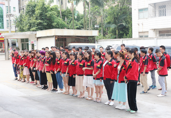 歐恩照明 組織全體員工進行消防安全演習(xí) 深入貫徹落實“一暢兩會”